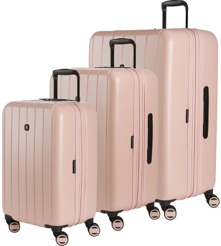 Swiss Gear Wanderlust Pro Lightweight Expandable Spinner 3-Piece Set (20/24/28) Deal