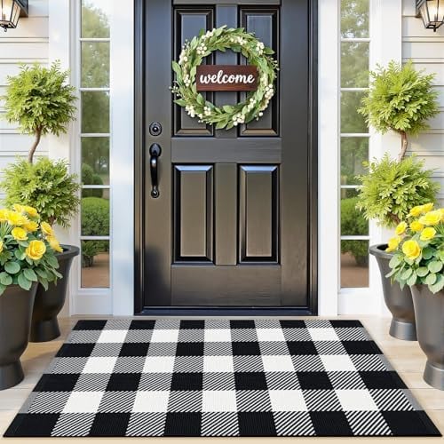 SofterCharm Outdoor Black and White Checkered Area Rug 2'4" x 3'7"