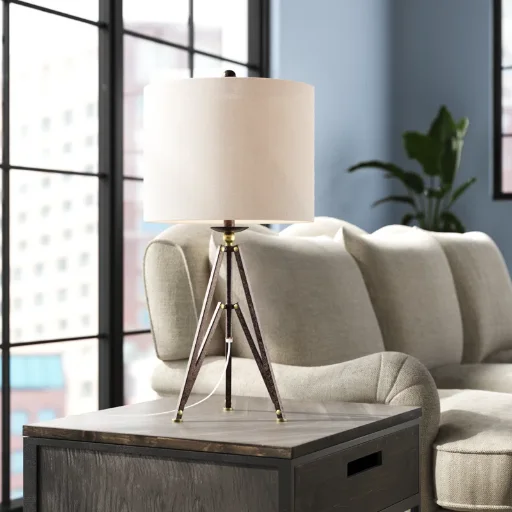 Maio Metal Tripod Table Lamp