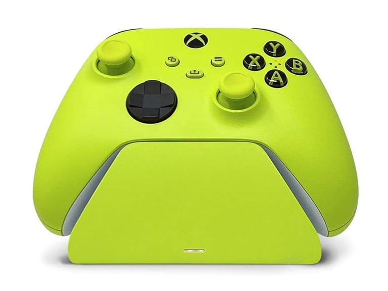 Controller Gear Xbox Pro Charging Stand Deal