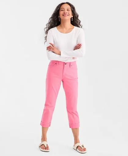 Women’s Mid Rise Curvy Capri Jeans 2-28W Deal