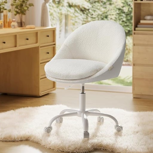VASAGLE Adjustable Swivel Chair with Wheels