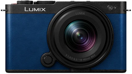 Panasonic LUMIX S9 Full Frame Mirrorless Camera w/ 18-40mm F4.5-6.3 Lens Kit + S 26mm Lens + Sandisk Creator SD Card