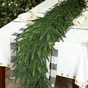 Realistic Thick and Lush Artificial Pine Christmas Garland 5-6 Foot