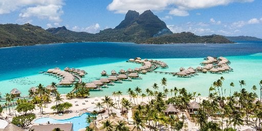 Bora Bora 6-Night Honeymoon Package with Airfare Deal