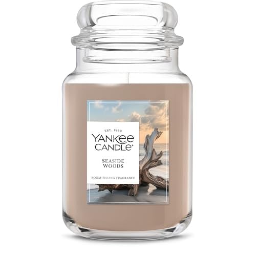 Yankee Candle Lilac Blossoms Scented Candle