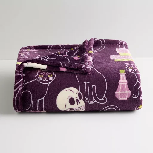 The Big One Halloween Oversized Supersoft Plush Throw Blanket Deal