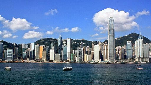 Roundtrip Philadelphia to Hong Kong Airfares on United Airlines w/ 1 Free Checked Bag