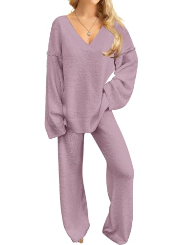 2 Piece Fuzzy Fleece Lounge Set