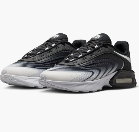 Air Max Fire Sneaker