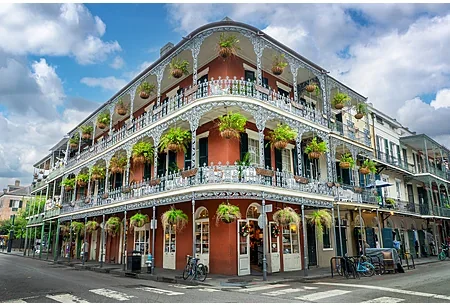 Round Trip Las Vegas to New Orleans Airfare on American Airlines (Jan-Apr 2027 Travel)