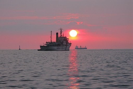 Roundtrip Dallas to Manila Philippines Flights on Cathay Pacific w/ 1 Free Check Bag Deal