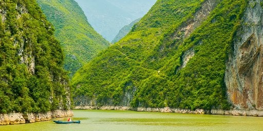 15-Night China Vacation with Yangtze River Cruise and Flights Deal