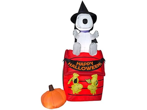 Gemmy Airblown Inflatable Snoopy Halloween House w/LEDs 6 ft Tall
