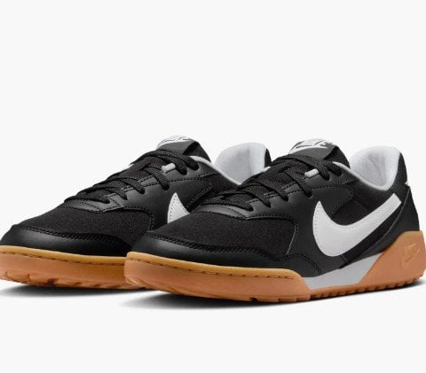 Nike Women Terra Manta Sneaker Deal