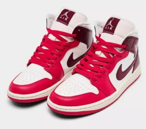 Jordan Women's Air Jordan Retro 1 Mid Casual Sneakers  Deal