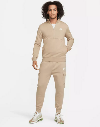 Nike Men's Sportswear Club 1/2-Zip Pullover Sweatshirt (Khaki)