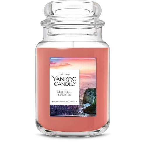 Yankee Candle Lilac Blossoms Scented Candle