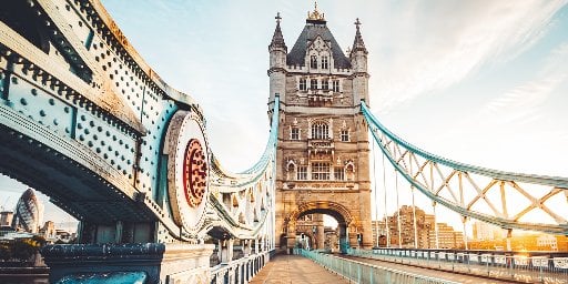 London & Paris: 6-Night Trip w/ Flights