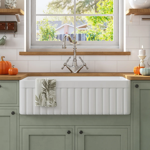 DeerValley Solstice 33 L x 18 W Fireclay Farmhouse Kitchen Sink